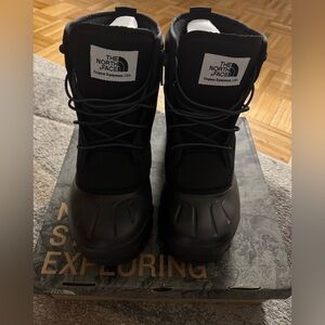 North face men’s snow boot
